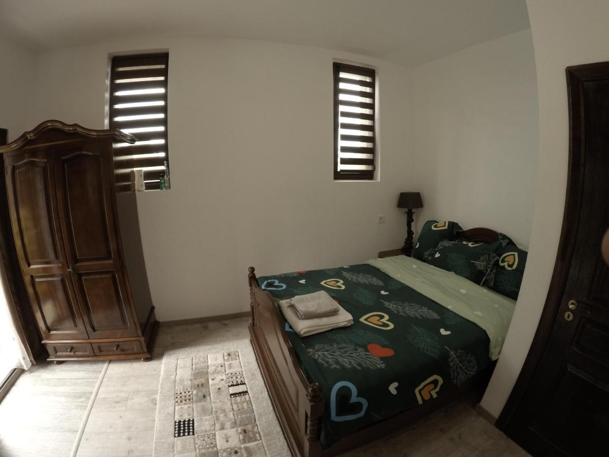 Conacul Caterinei Hotel Polovragi Bagian luar foto