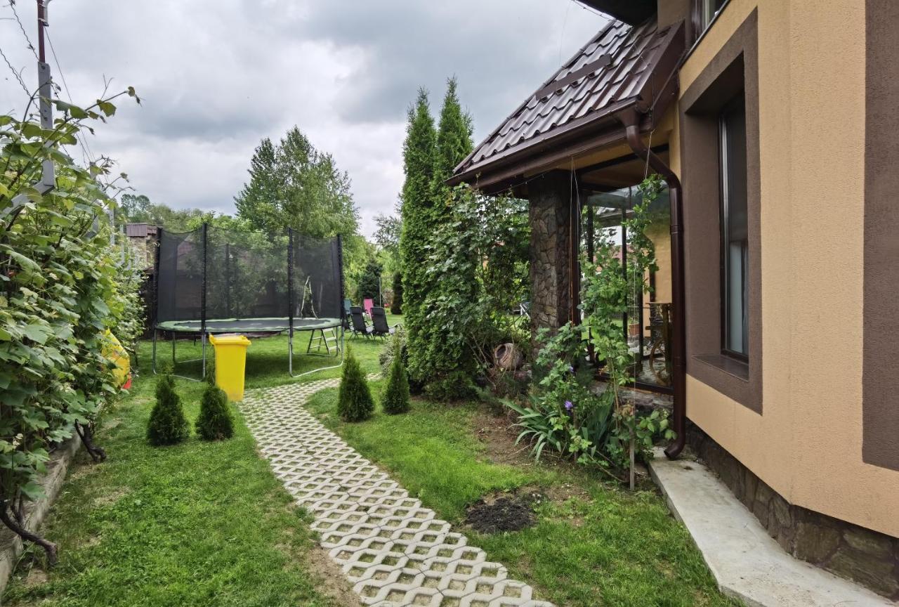 Conacul Caterinei Hotel Polovragi Bagian luar foto