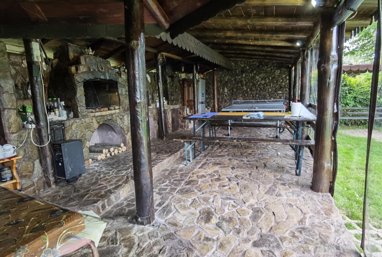 Conacul Caterinei Hotel Polovragi Bagian luar foto