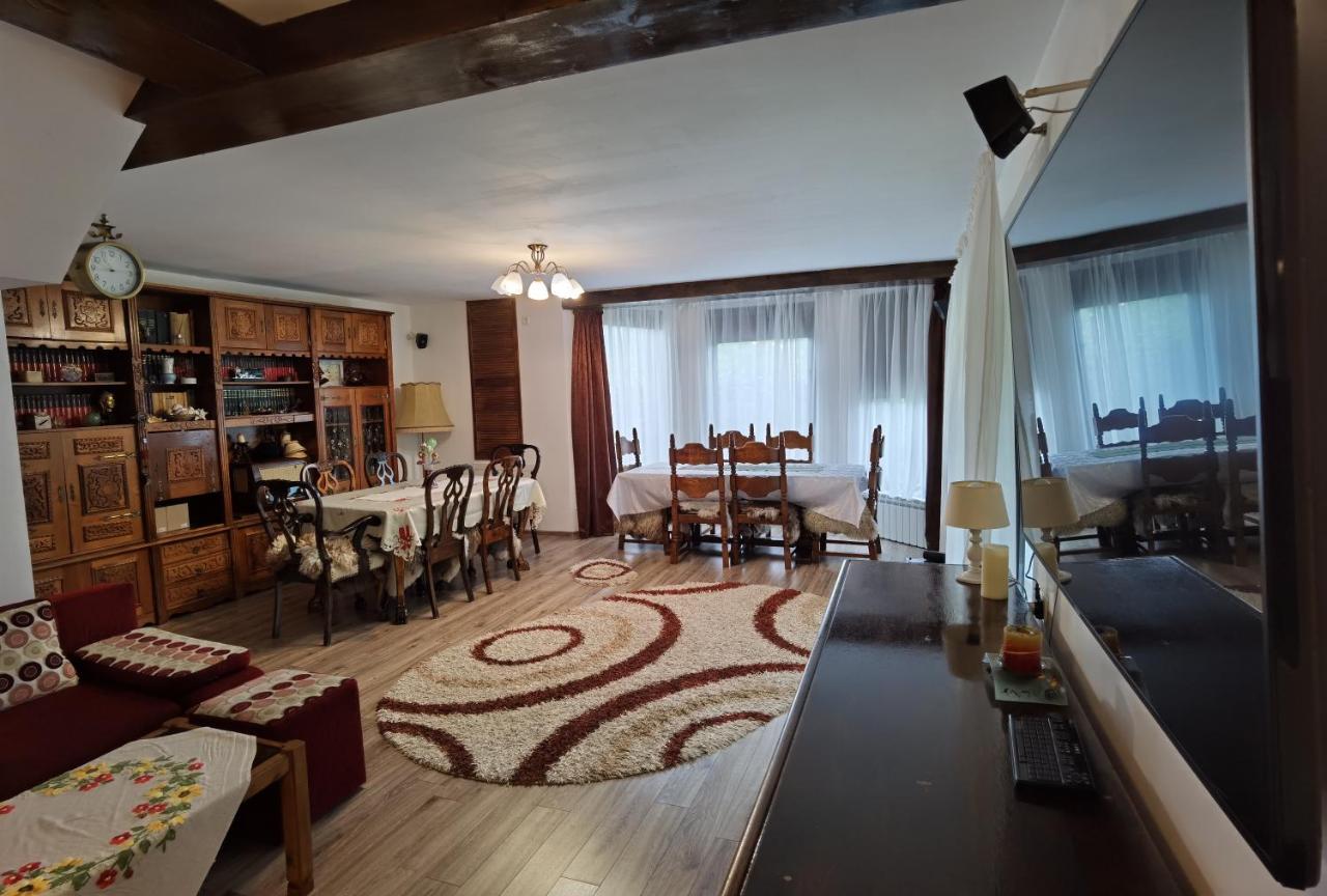 Conacul Caterinei Hotel Polovragi Bagian luar foto