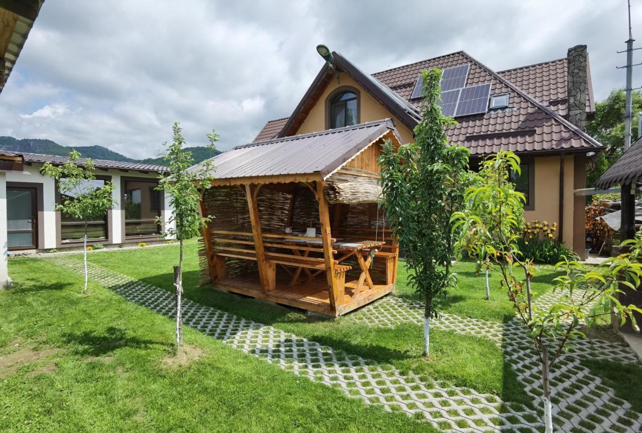 Conacul Caterinei Hotel Polovragi Bagian luar foto