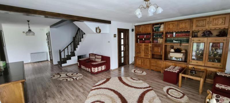 Conacul Caterinei Hotel Polovragi Bagian luar foto