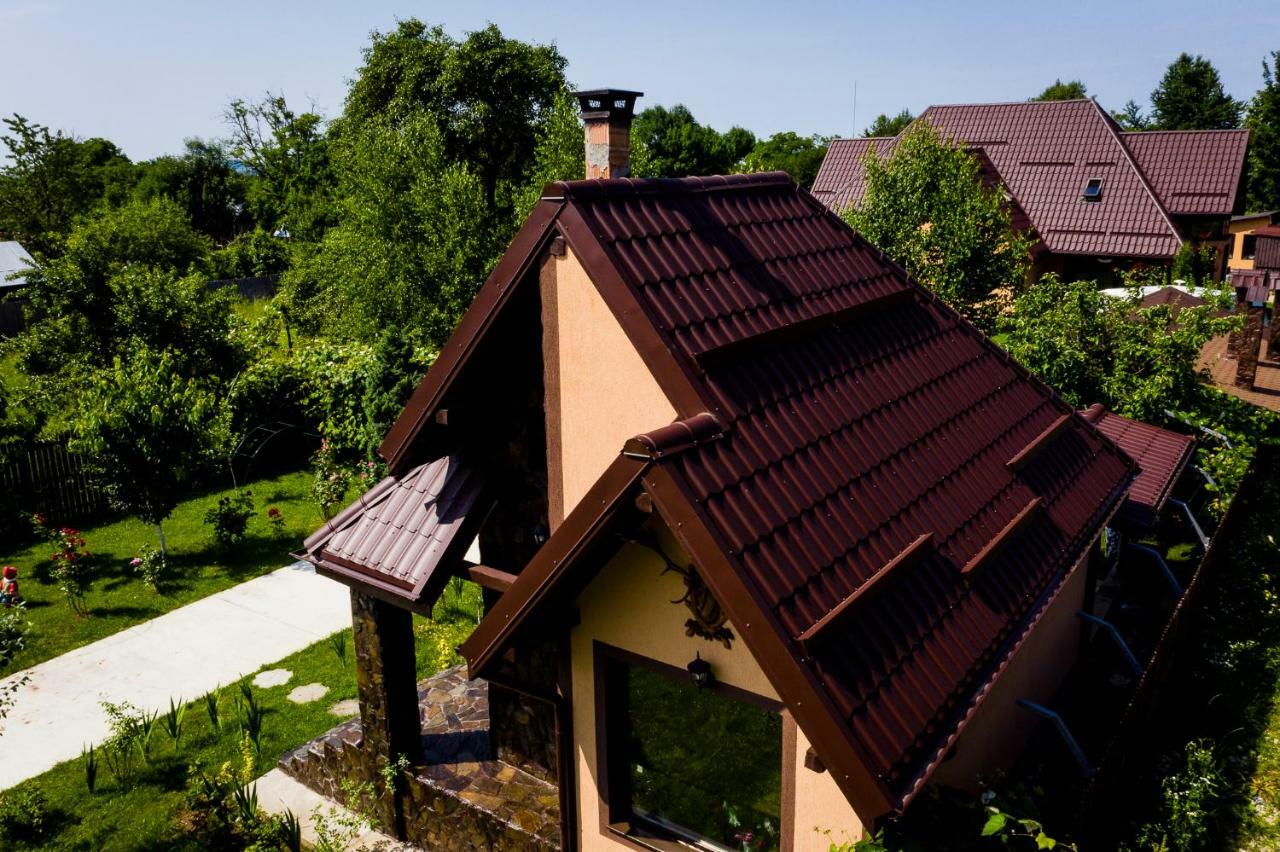 Conacul Caterinei Hotel Polovragi Bagian luar foto